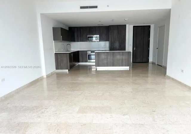 4th image of 68 Se 6Th St #3810, Miami, FL 33131 | MLS# A12063326