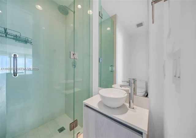3rd image of 480 Ne 31St St #2003, Miami, FL 33137 | MLS# A12063335