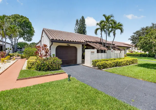 4th image of 21877 Arriba Real, Boca Raton, FL 33433 | MLS# B26058849