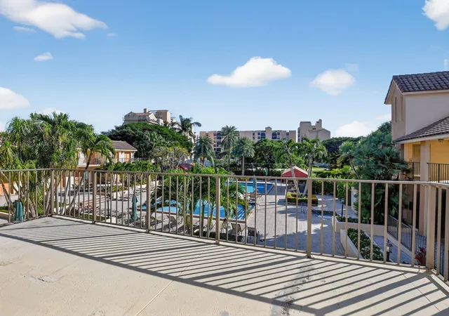 3rd image of 7145 Promenade Dr, Boca Raton, FL 33433