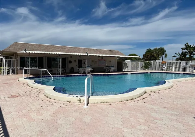 19th image of 6990 Nw 17th St, Margate, FL 33063 | MLS# A12063530