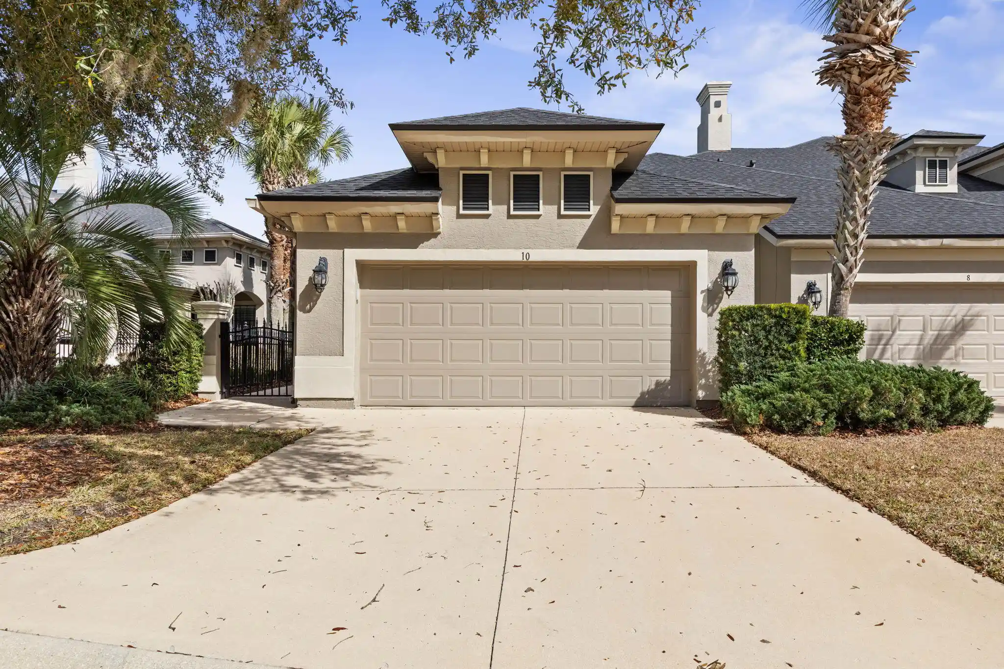 Photo 1 of Townhouse for sale at 10 River Park Dr N, Palm Coast, FL 32137 | MLS# B26058945 | Listing updated on 2026-10-19
