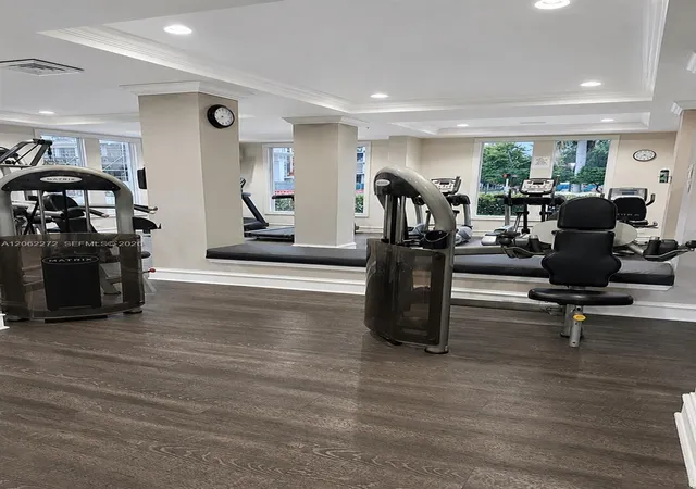 2nd image of 533 Ne 3Rd Ave, Fort Lauderdale, FL 33301