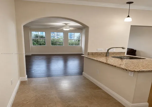 2nd image of 533 Ne 3Rd Ave #320, Fort Lauderdale, FL 33301 | MLS# A12062272