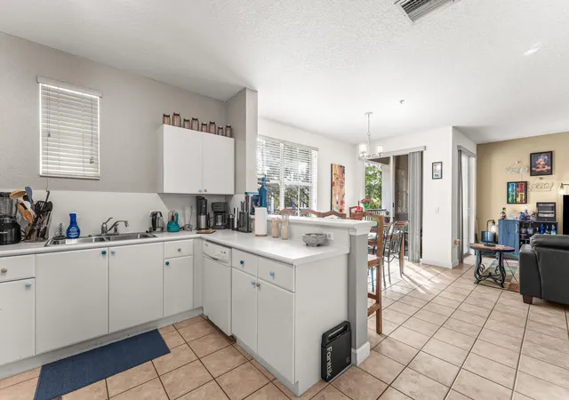 Photo 4 of Condo for sale at 1012 Shoma Dr, Royal Palm Beach, FL 33414 | MLS# B26058987 | Listing updated on 2026-09-23
