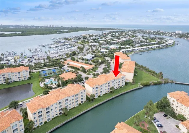 Photo 3 of Condo for sale at 5 Harbour Isle Dr E #103 Garage option, Fort Pierce, FL 34949 | MLS# B26059009 | Listing updated on 2026-09-23
