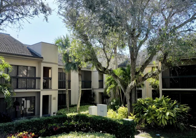 Condo for sale at 9460 Meadowood Dr #202, Fort Pierce, FL 34951 | MLS# B26059021