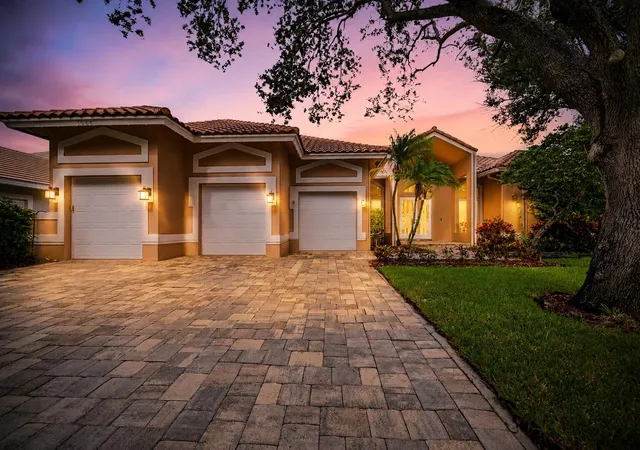 Photo 2 of Sale Pending at 1960 Hartford Way, Coral Springs, FL 33071 | MLS# B26059047 | Listing updated on 2026-09-26