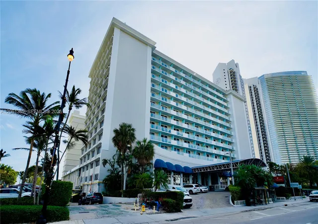 18th image of 19201 Collins Ave #726, Sunny Isles Beach, FL 33160 | MLS# A12061369