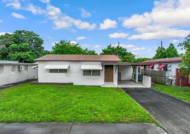 Photo 2 of Single family home for sale at 6340 Washington St, Hollywood, FL 33023 | MLS# B26059059 | Listing updated on 2026-09-26