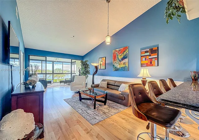 5th image of 6082 Se Lndg Wy, Stuart, FL 34997