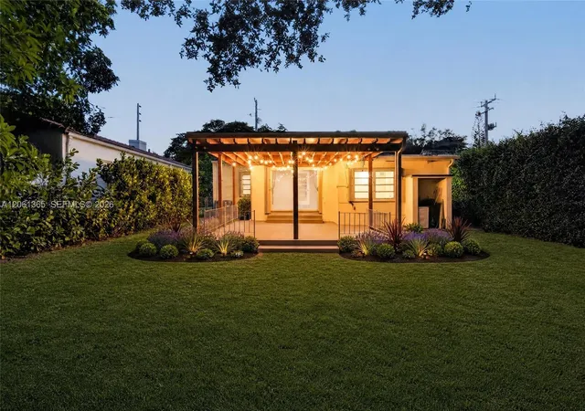 2nd image of 1015 Cortez St, Coral Gables, FL 33134 | MLS# A12061365
