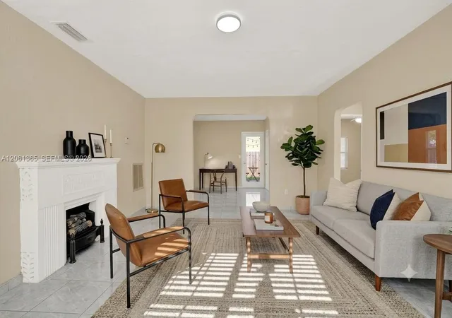 3rd image of 1015 Cortez St, Coral Gables, FL 33134 | MLS# A12061365