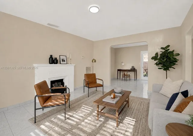 5th image of 1015 Cortez St, Coral Gables, FL 33134 | MLS# A12061365