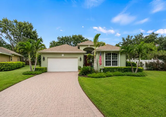 Photo 4 of Single family home for sale at 210 Champagne Ct SW, Vero Beach, FL 32968 | MLS# B26059083 | Listing updated on 2026-09-23