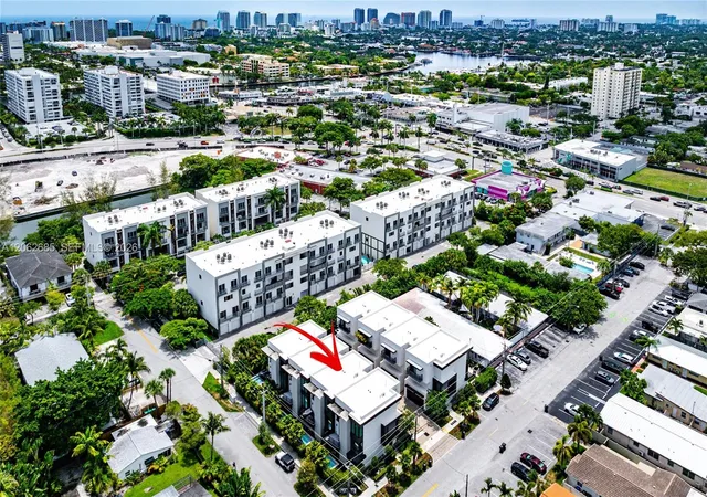 5th image of 1054 N Victoria Park Rd, Fort Lauderdale, FL 33304 | MLS# A12062685