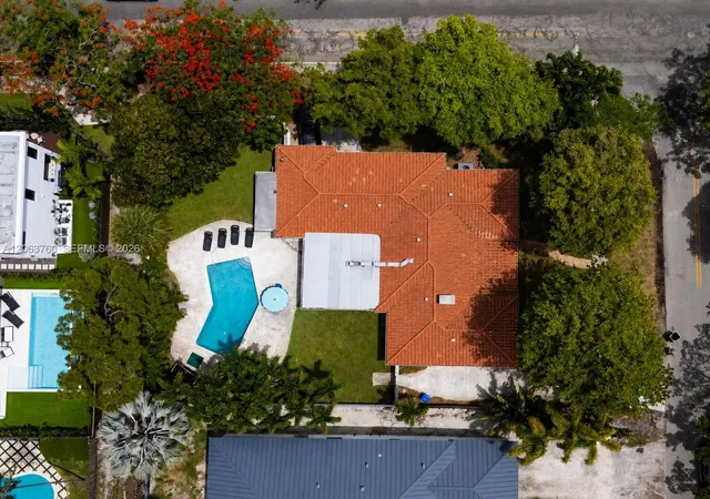 5th image of 549 Ne 12Th Ave, Fort Lauderdale, FL 33301 | MLS# A12063760