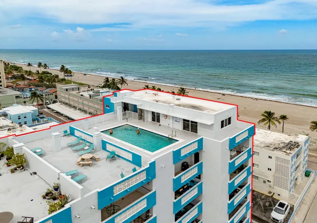 Listing Photo 2 - Condo for sale in building located at 320 S Surf Rd, Hollywood, FL 33019 - Unit #206