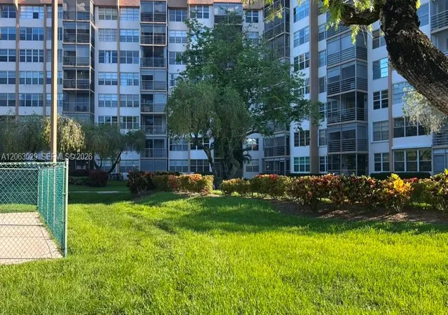 2nd image of 1300 Saint Charles Pl #202, Pembroke Pines, FL 33026 | MLS# A12063029