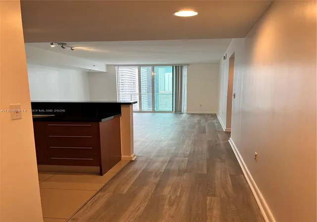 3rd image of 244 Biscayne Blvd #2609, Miami, FL 33132 | MLS# A12062911