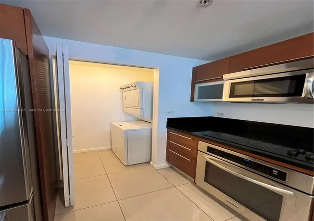 5th image of 244 Biscayne Blvd #2609, Miami, FL 33132 | MLS# A12062911