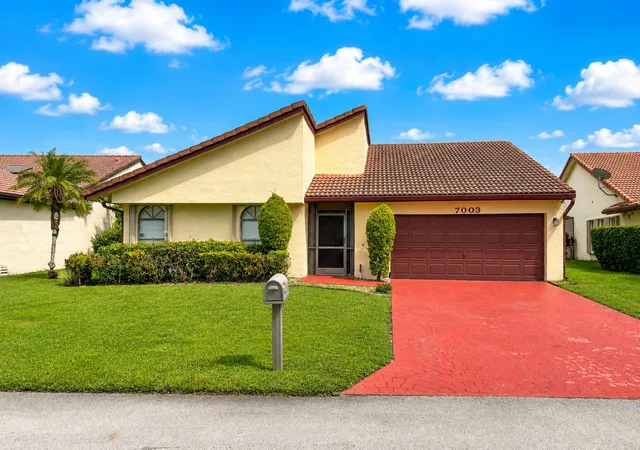 Photo 1 of Single family home for sale at 7003 Golf Pointe Cir, Tamarac, FL 33321 | MLS# B26059249 | Listing updated on 2026-09-23
