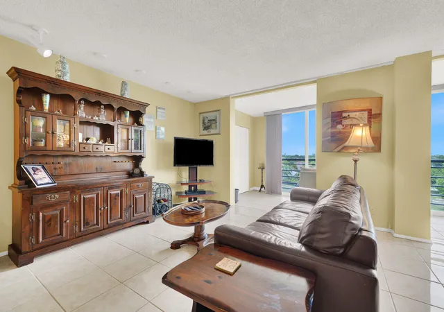 Photo 3 of Condo for sale at 6461 Nw 2nd Avenue #509, Boca Raton, FL 33487 | MLS# B26059276 | Listing updated on 2026-10-09
