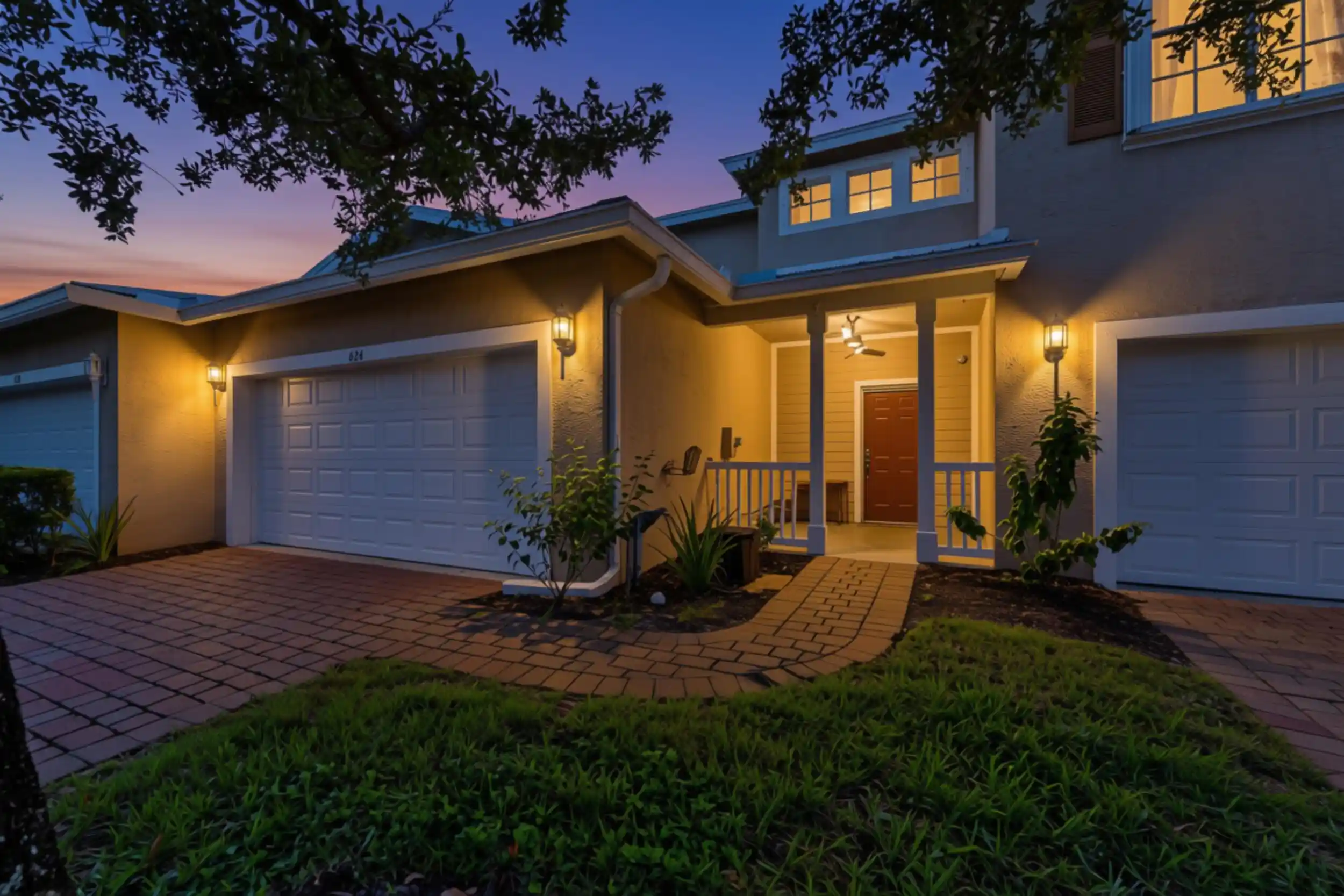 Townhouse for sale at 624 NE Bent Paddle Ln, Port Saint Lucie, FL 34983 | MLS# B26059325