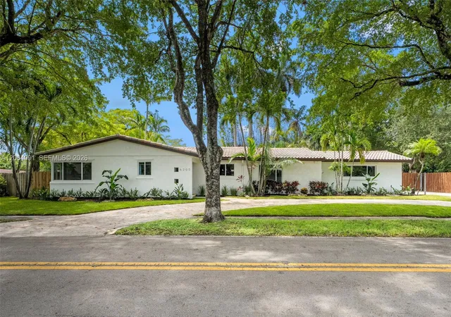 1st image of 6200 Pine Ter, Plantation, FL 33317 | MLS# A12064091