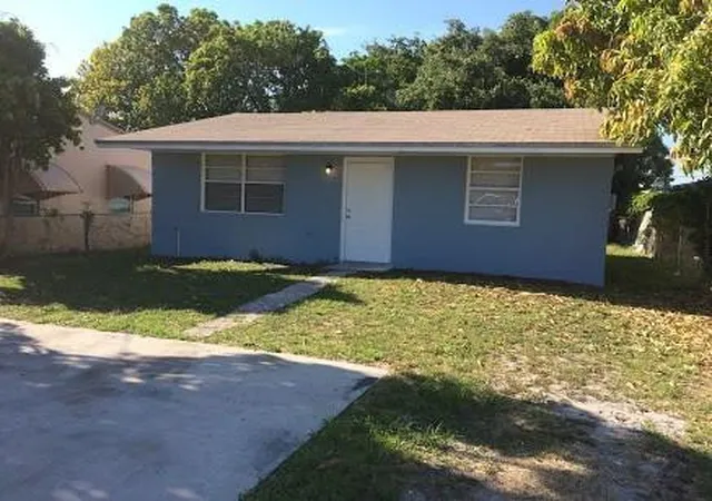 Photo 1 of Single family home for sale at 708 Nw 6th Street, Hallandale Beach, FL 33009 | MLS# B26059458 | Listing updated on 2026-09-23