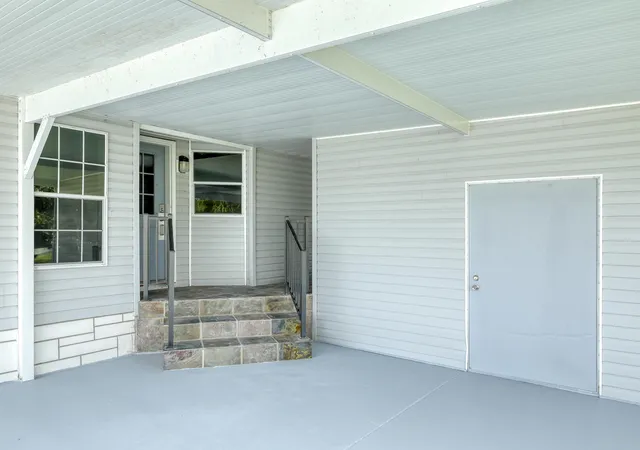 Photo 2 of Sale Pending at 1187 Barefoot Cir, Sebastian, FL 32976 | MLS# B26059614 | Listing updated on 2026-08-21