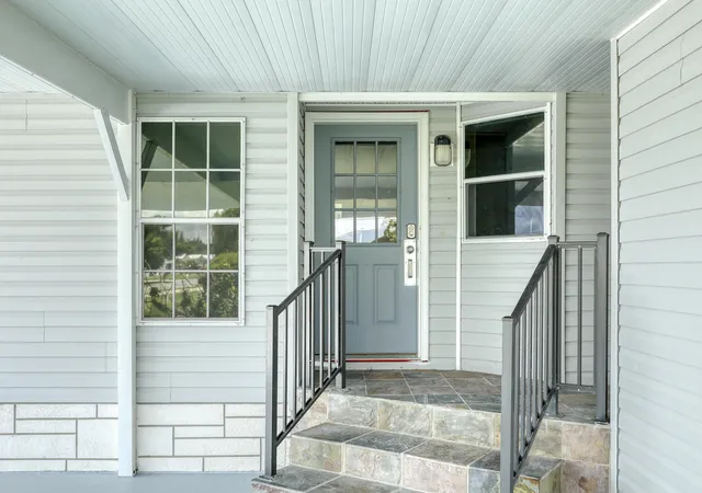 Photo 3 of Sale Pending at 1187 Barefoot Cir, Sebastian, FL 32976 | MLS# B26059614 | Listing updated on 2026-08-21