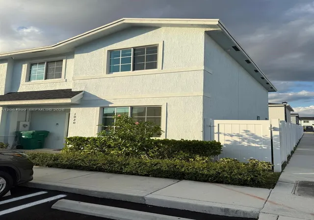 2nd image of 1020 Nw 5th Ter, Florida City, FL 33034 | MLS# A12064399