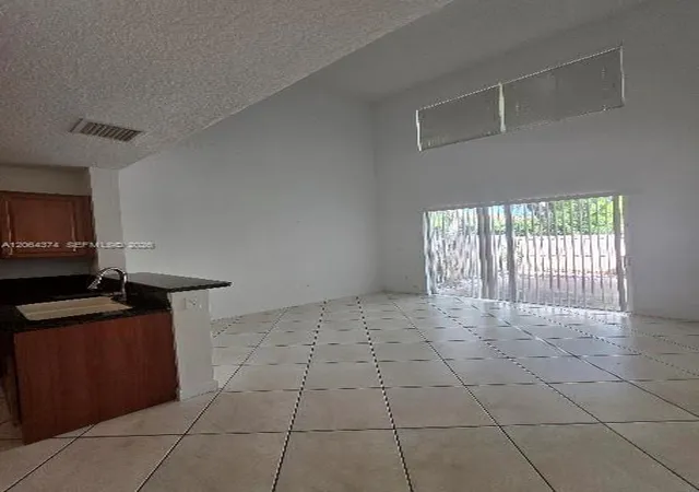 5th image of 11525 Nw 71St St, Doral, FL 33178 | MLS# A12064374