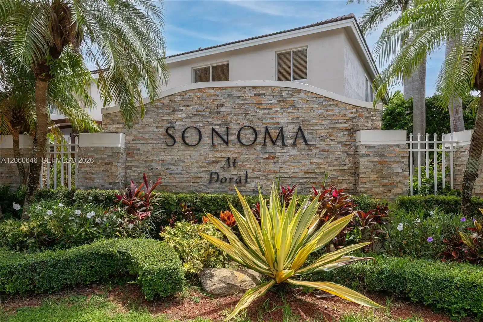 Townhouse for sale at 5622 NW 112th Court, Doral, FL 33178 | MLS# A12060646
