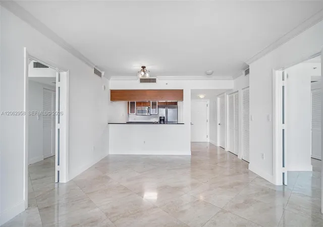 3rd image of 1800 N Bayshore Dr #2410, Miami, FL 33132 | MLS# A12062958