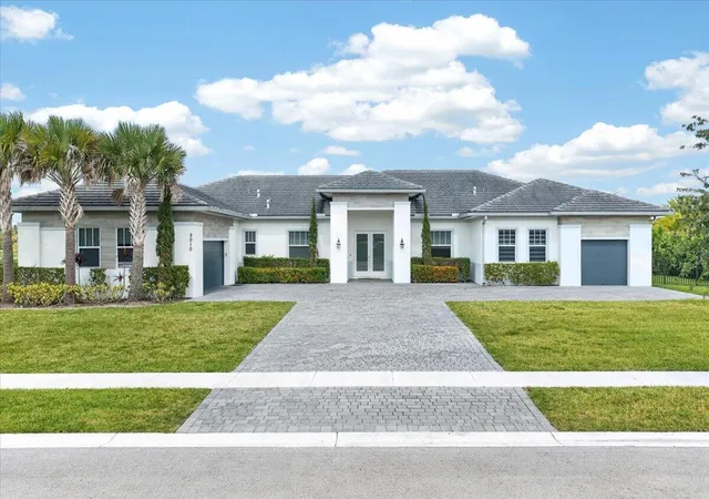 2nd image of 2010 Meadows Dr, Davie, FL 33324 | MLS# B26059758