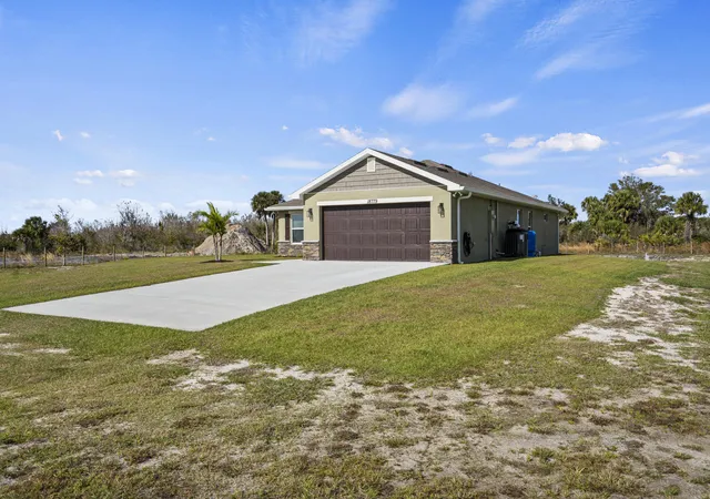 3rd image of 18779 Nw 268Th St, Okeechobee, FL 34972 | MLS# B26059834