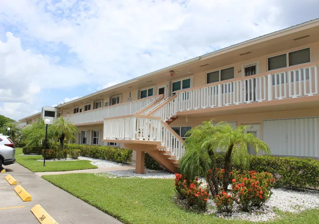 Photo 1 of Condo for sale at 35 Somerset B #35, West Palm Beach, FL 33417 | MLS# B26059838 | Listing updated on 2026-10-09