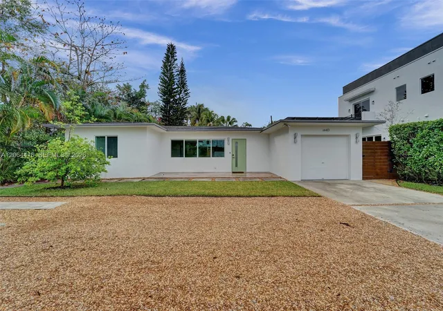 2nd image of 1440 Sw 20th St, Fort Lauderdale, FL 33315 | MLS# A12064416