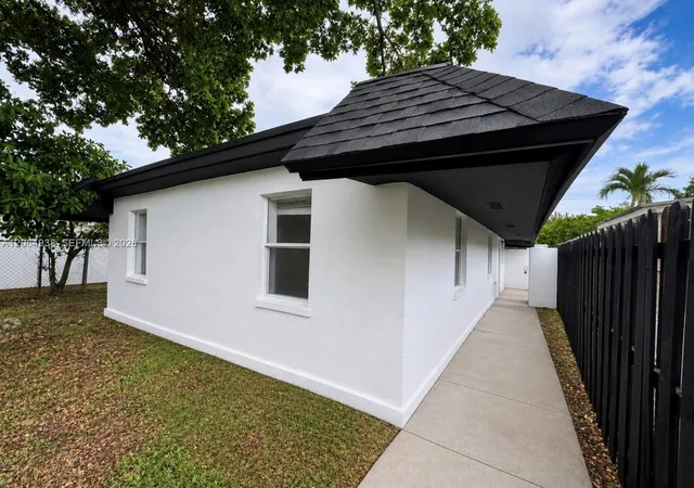 14th image of 1708 Nw 7th St, Fort Lauderdale, FL 33311 | MLS# A12064938