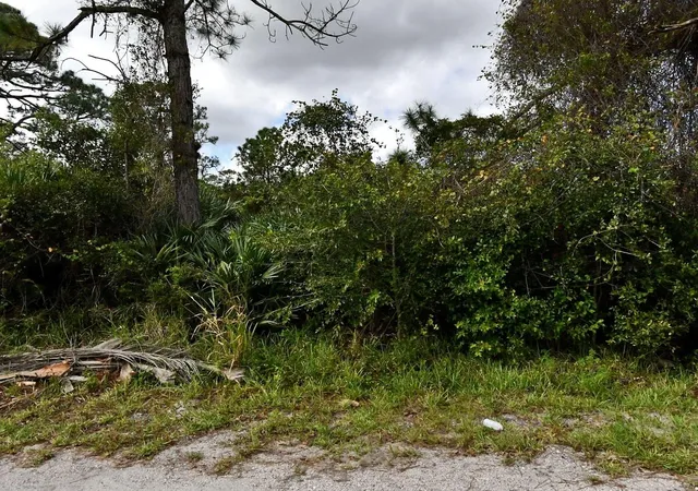 Land for sale at 0 Navajo Ave, Fort Pierce, FL 34946 | MLS# B26059918