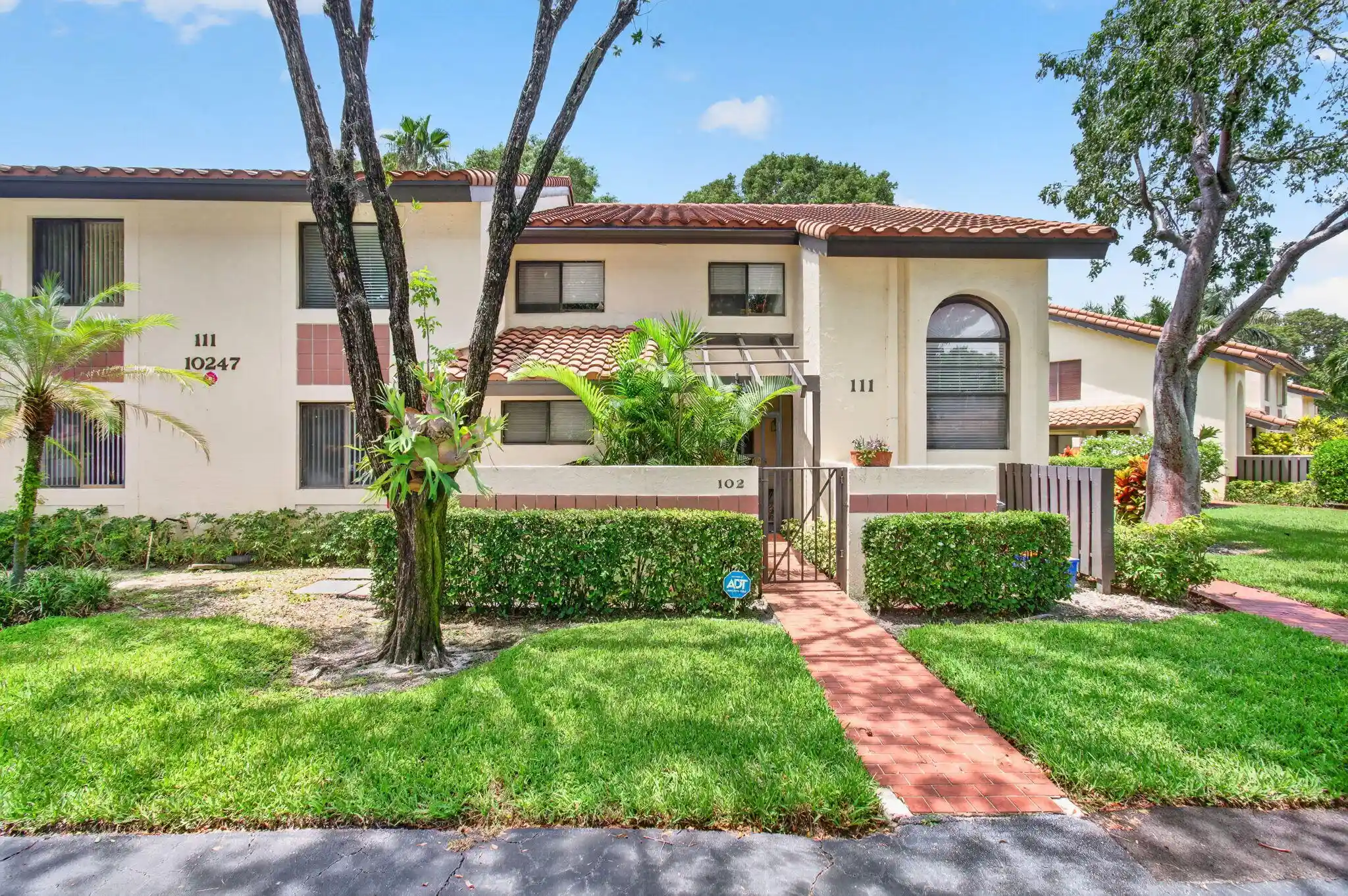 Photo 1 of Condo for sale at 10247 N Cir Lake Dr #102, Boynton Beach, FL 33437 | MLS# B26060015 | Listing updated on 2026-10-27