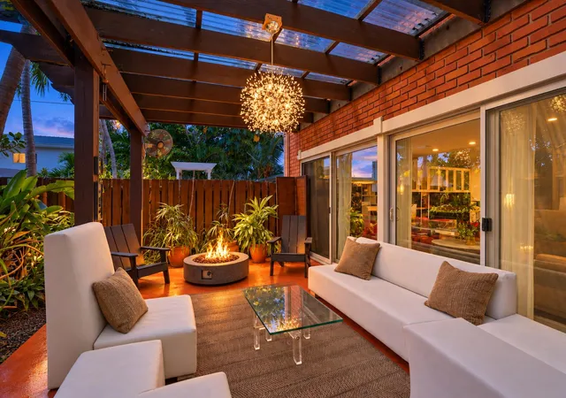 Photo 1 of Townhouse for sale at 7 Middlesex Dr, Wilton Manors, FL 33305 | MLS# B26060123 | Listing updated on 2026-10-07