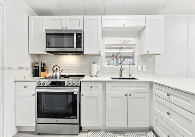 5th image of 5220 Sw 29Th Ter, Fort Lauderdale, FL 33312 | MLS# A12059724