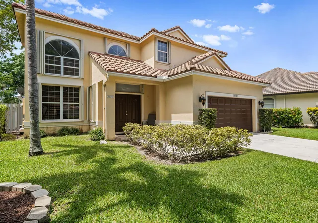 Photo 3 of Single family home for sale at 10740 London St, Hollywood, FL 33026 | MLS# B26060069 | Listing updated on 2026-10-07