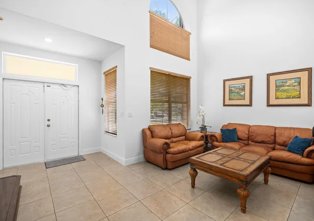 Photo 4 of Single family home for sale at 10740 London St, Hollywood, FL 33026 | MLS# B26060069 | Listing updated on 2026-10-07