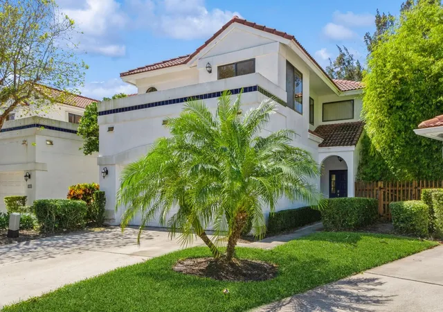 Photo 1 of Sale Pending at 5504 Fox Holw Dr, Boca Raton, FL 33486 | MLS# B26060211 | Listing updated on 2026-09-09