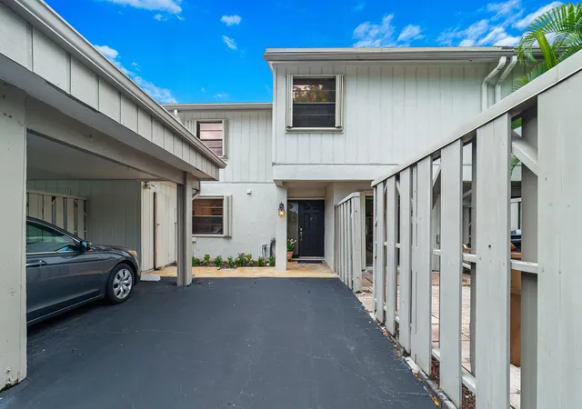 Photo 1 of Townhouse for sale at 219 Wildwood Cir, Deerfield Beach, FL 33442 | MLS# B26060218 | Listing updated on 2026-09-23