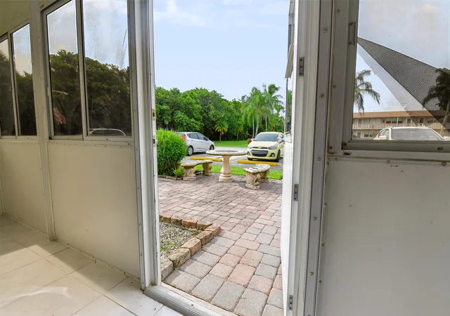 Photo 2 of Condo for sale at 264 Northampton N, West Palm Beach, FL 33417 | MLS# B26060367 | Listing updated on 2026-10-06